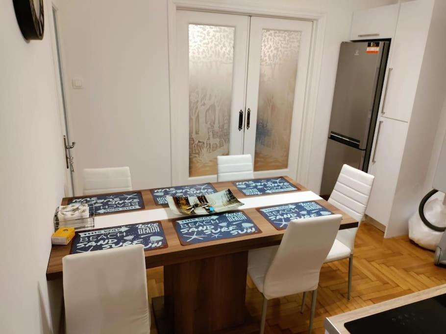 Apartment Verybeautifulspaciousappartment Athens